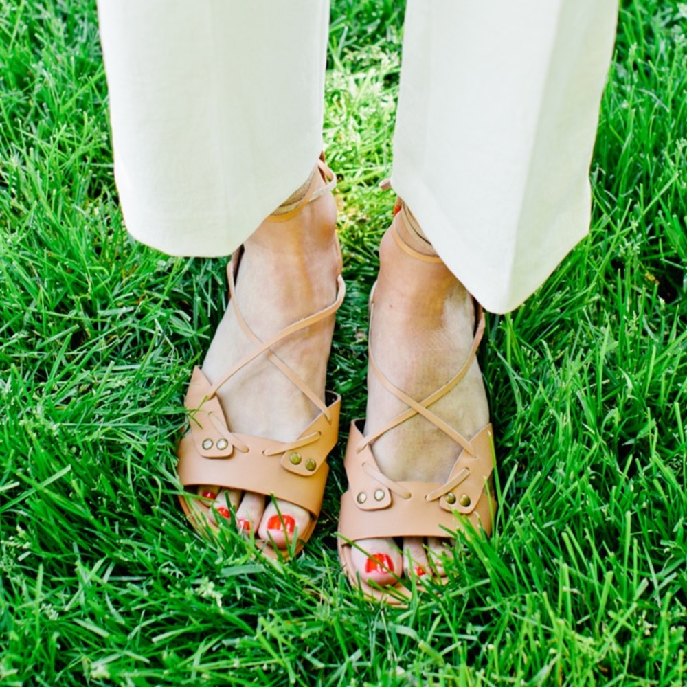 Cynthia Vincent Fantine Gladiator Sandal women 8